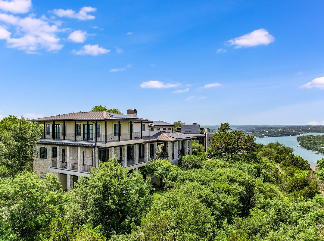 A closer look at Luxury Hilltop Residences Austin With Upscale Finishes